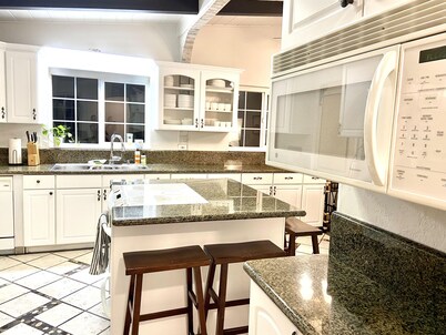 Zen Serenity! Spacious Stylish Updated near Tesla