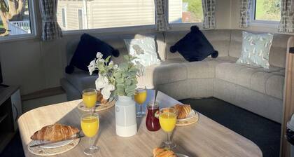 Newquay Bay Resort, pet friendly, sleeps 6, WiFi