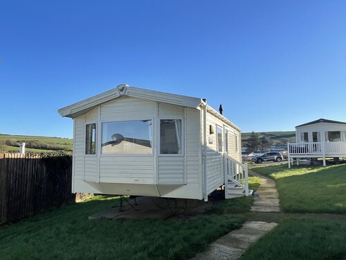 Newquay Bay Resort, pet friendly, sleeps 6, WiFi
