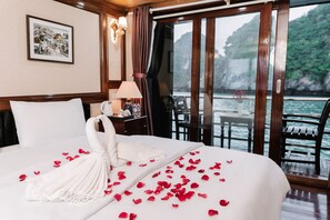 Luxury Double or Twin Room, Balcony | Premium bedding, individually decorated, individually furnished, desk