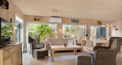 "Dwerg" - 500m from the sea by Interhome