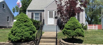 Dunes Cottage - Sleeps 8 - 3bd/2 baths