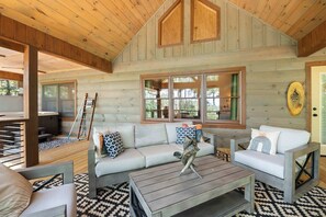 Televisión, chimenea, oficina