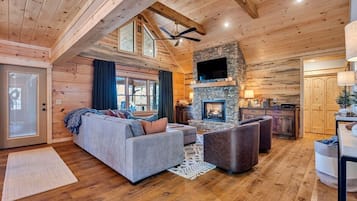 TV, fireplace, offices
