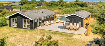 "Zina" - 600m from the sea by Interhome