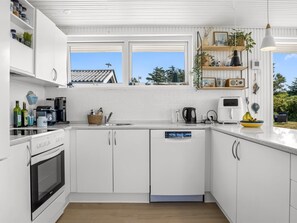 Fridge, dishwasher, cookware/dishes/utensils