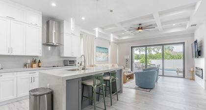 Coral Sunrise by Boutiq