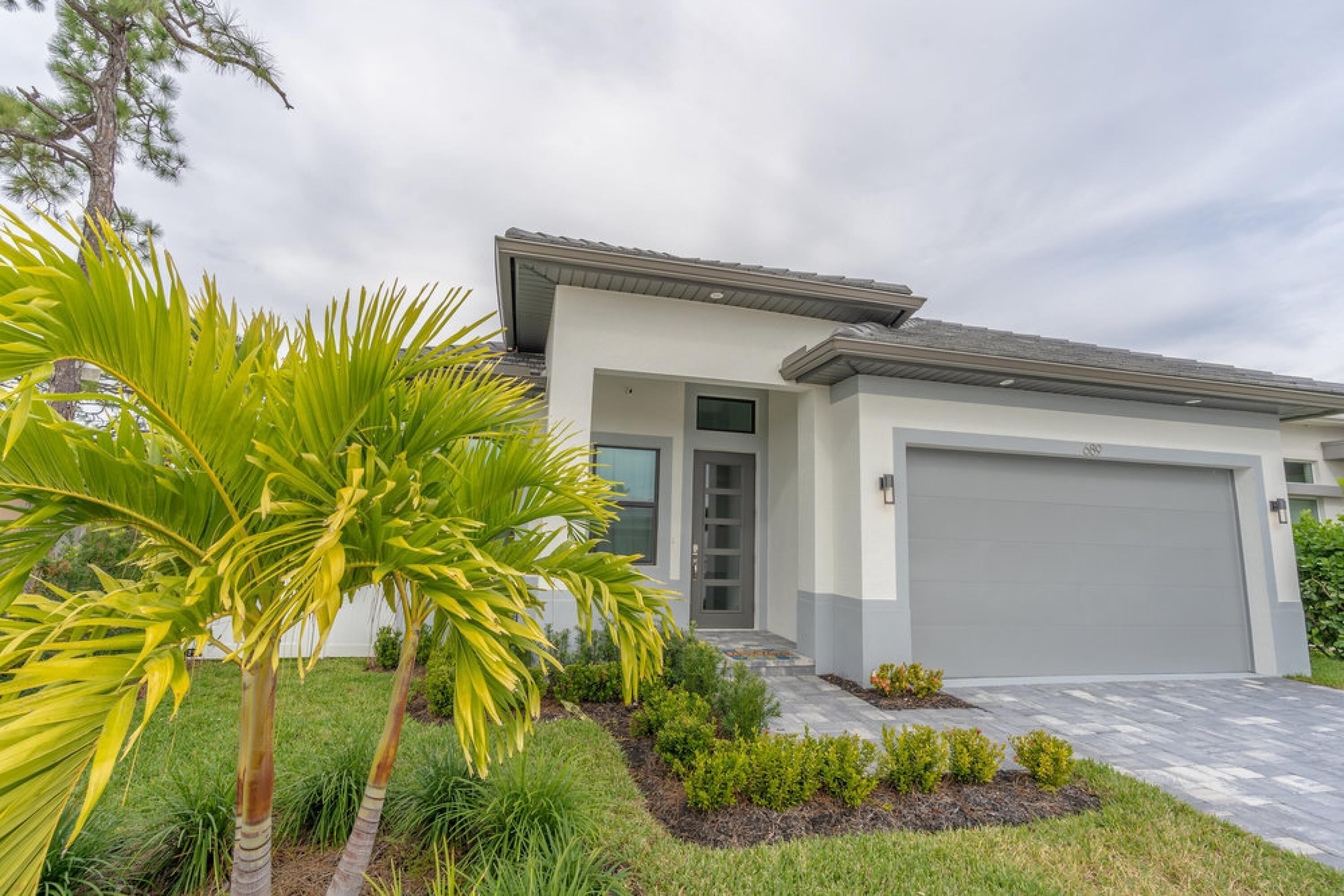 House | 5 bilik tidur 