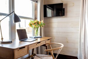 House | 4 bedrooms - Creekside Haven by Boutiq (Blue Ridge)