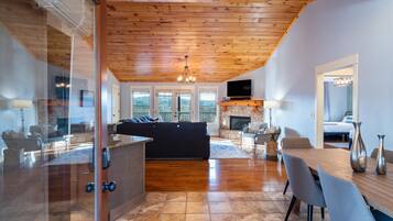 House | 4 bilik tidur