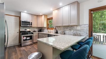 House | 5 bilik tidur