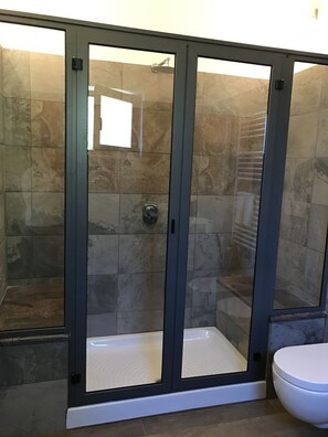 Shower, hair dryer, bidet, towels - My Paradise (Polvica)