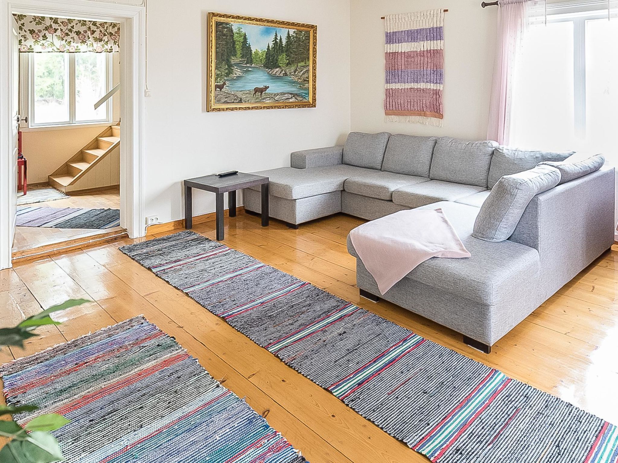 Televisión y reproductor de DVD 