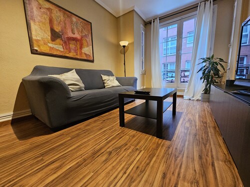 135B1 Coqueto apartamento en Gijon