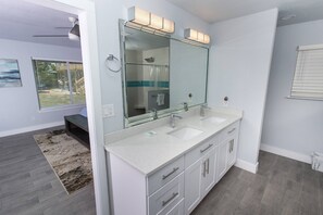 Uklassifisert bilde, 4 av 49, knapp