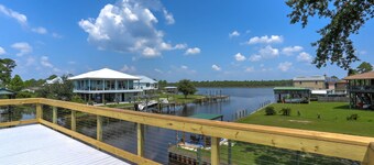 Private Heated Pool|Boat Dock|Pet Friendly|Fenced Yard |Sun Room|Minutes to Beaches & NAS Pensacola