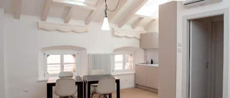 Apartment | Living area | Flat-screen TV