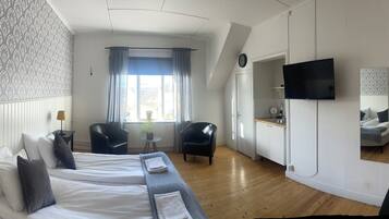 Phòng đôi hoặc 2 giường đơn phong cách cổ điển | Bàn, truy cập Internet không dây miễn phí, bộ trải giường