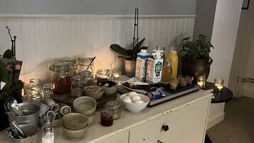 Frukost att ta med varje dag mot avgift