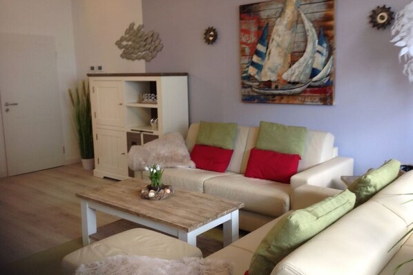Smart TV, stereo - Watt's dream close to the beach (Büsum Whg Nr.2)