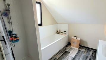 Handdoeken, zeep, shampoo, toiletpapier