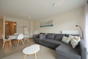 Smart TV - Apartment in Oostduinkerke near the Beach (Oostduinkerke)