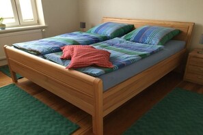 1 bedroom, travel cot - Art Nouveau villa am See (Ascheberg)