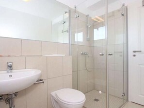 Douche, sèche-cheveux