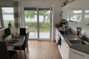 Réfrigérateur, four, plaque de cuisson, lave-vaisselle