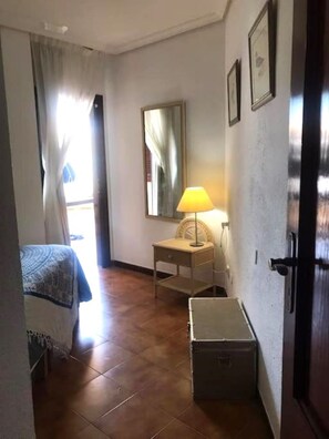 1 Schlafzimmer, Bügeleisen/Bügelbrett, Reisekinderbett, kostenloses WLAN