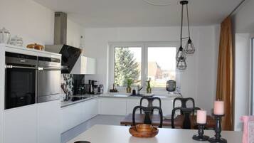 Herdplatte, Wasserkocher mit Kaffee-/Teezubehör, Wasserkocher, Toaster