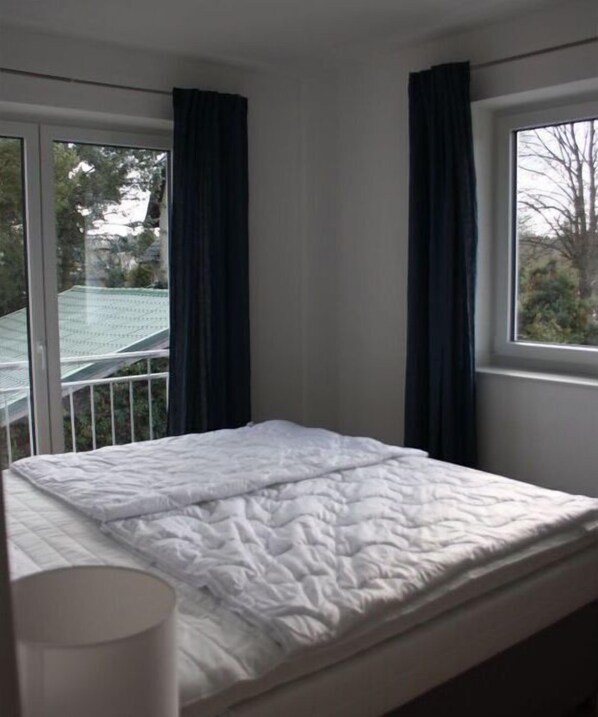 2 bedrooms, iron/ironing board, travel crib, WiFi