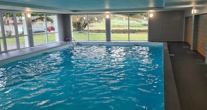 Studio Dans Résidence Avec Piscine Couverte