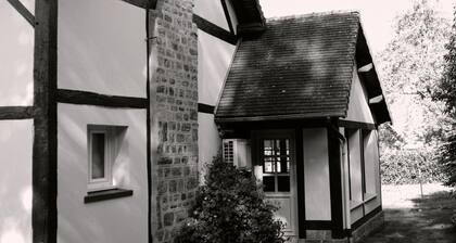 Maison familiale confortable avec grand jardin, proche nature et commodités, Saires-la-Verrerie