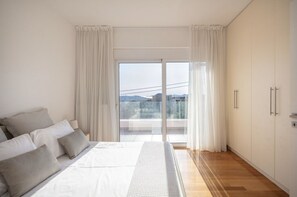 3 chambres, bureau, fer et planche Ă repasser, Wi-Fi gratuit