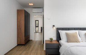 4 Schlafzimmer, Reisekinderbett, kostenloses WLAN, Bettwäsche