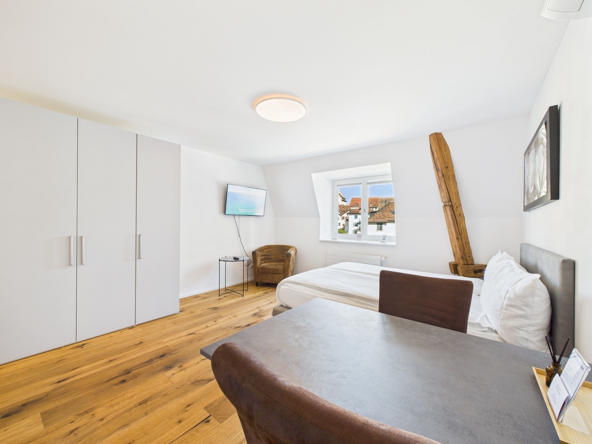 1 chambre, fer et planche à repasser, lit parapluie, Wi-Fi gratuit