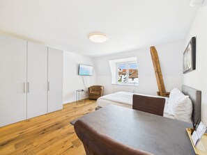 1 makuuhuone, silitysrauta/-lauta, vauvan matkasänky, ilmainen Wi-Fi