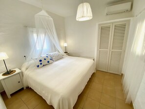 1 bedroom, in-room safe, iron/ironing board, free WiFi - Can Miguel Marti Bungalow - 2 bedrooms (Playa de Migjorn)