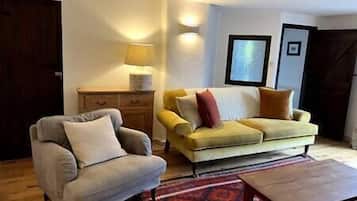 TV, fireplace, stereo