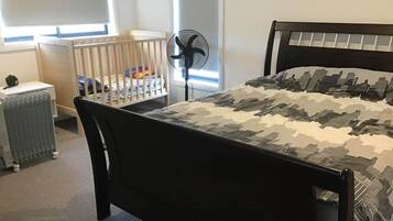 4 bedrooms, iron/ironing board, free WiFi