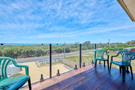 Terrace/patio. Wheeler’s Paradise