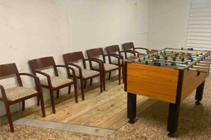 Game room - BestStays@Bunkhouse affordable lodging, TVs in all BRMS (Tyler)