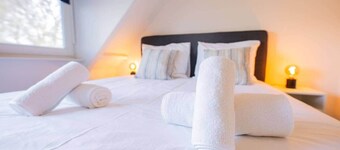 Peaceful 2 Bedroom Apartment (TS-307-B)