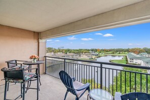 Property grounds - Spacious 2nd row condo, great amenities + Free Attraction Tickets! (North Myrtle Beach)