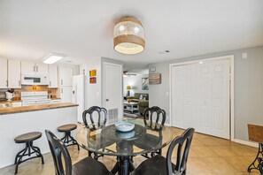 獨棟房屋, 2 間臥室 | 用餐區