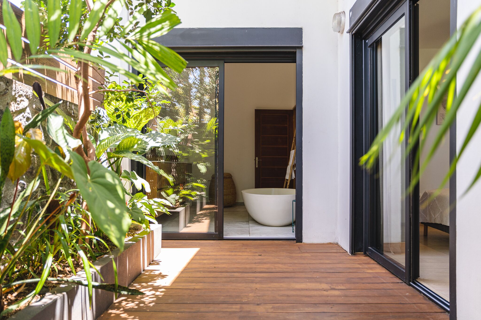 المنشأة من الداخل