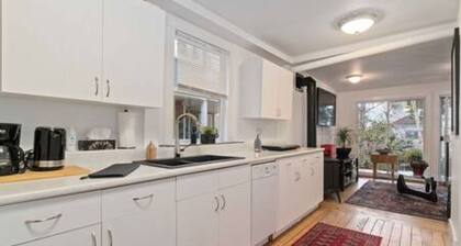 1BD Gem with Unparalleled Charm