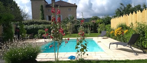 Utomhuspool