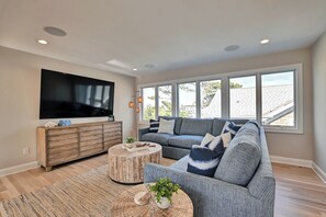 TV, DVD player, books - The Crown Jewel of Bethany Beach! Sleeps 23 | 9 bed, 12 bath, East of Rt 1 and close to all Bethany has to offer, Beach, Restaurants, Shops & Entertainment! (Bethany Beach)